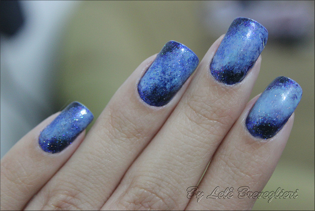 blue nails