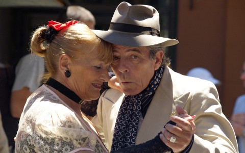 emotional old couple dancing grandparents