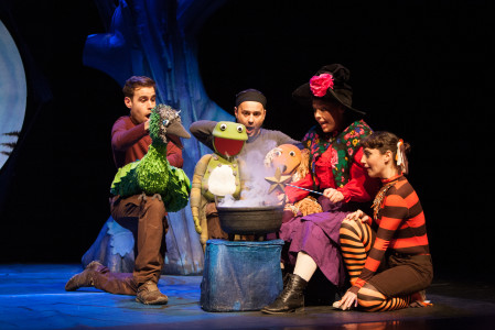 Room on the Broom  Production photographs for Room on The Broom,KW & NB Ltd, October 2014