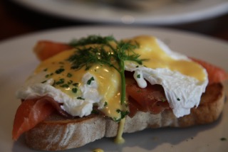 eggs benedict