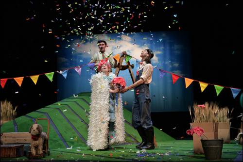 The Scarecrows' Wedding (image from Edinburgh Festival 2015). Photo Steve Ullathorne (3)