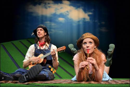 The Scarecrows' Wedding (image from Edinburgh Festival 2015). Photo Steve Ullathorne