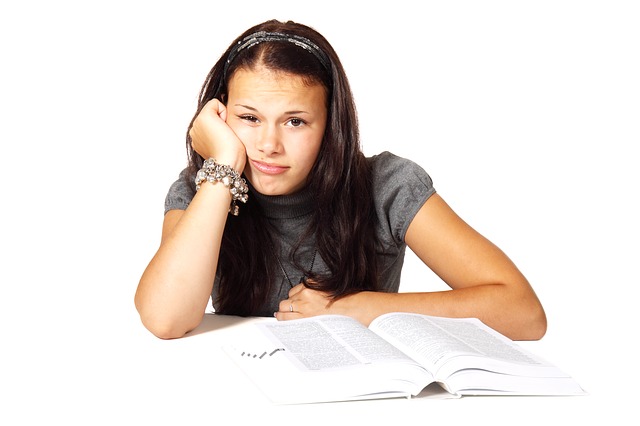 book-school-student-lr