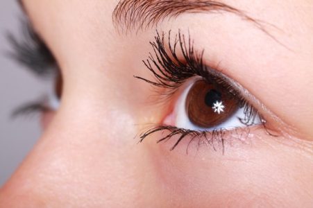 beautiful-eyes-beauty-essentials
