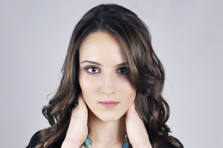 beauty-essentials-model