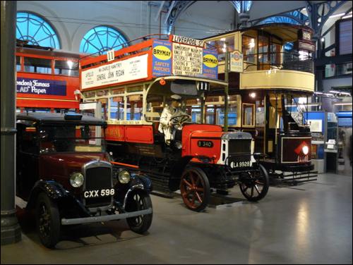 london-transport-museum-old-buses