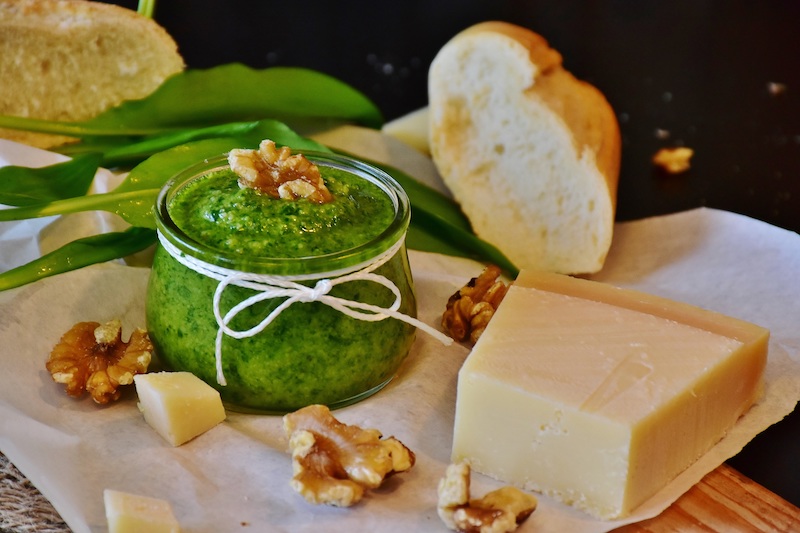 pesto alla genovese sauce condiment italian 