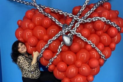 monica costa london mums heart chained balloons heart