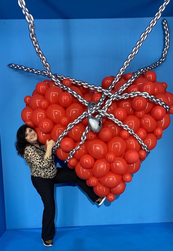 monica costa london mums heart chained balloons heart