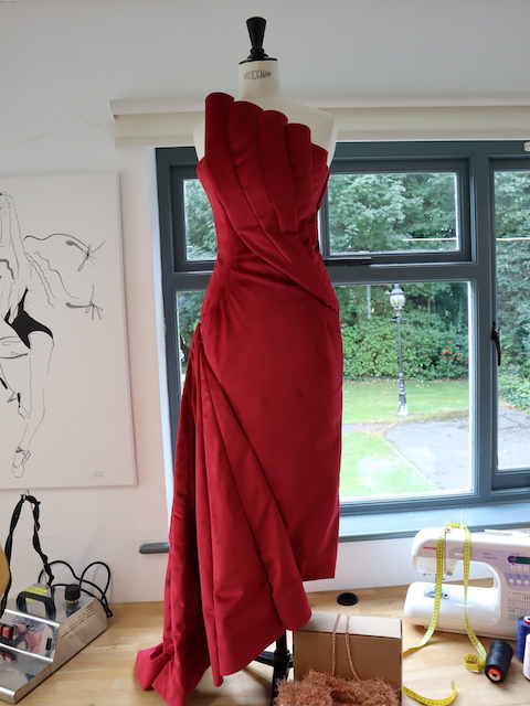 teresa si red dress 