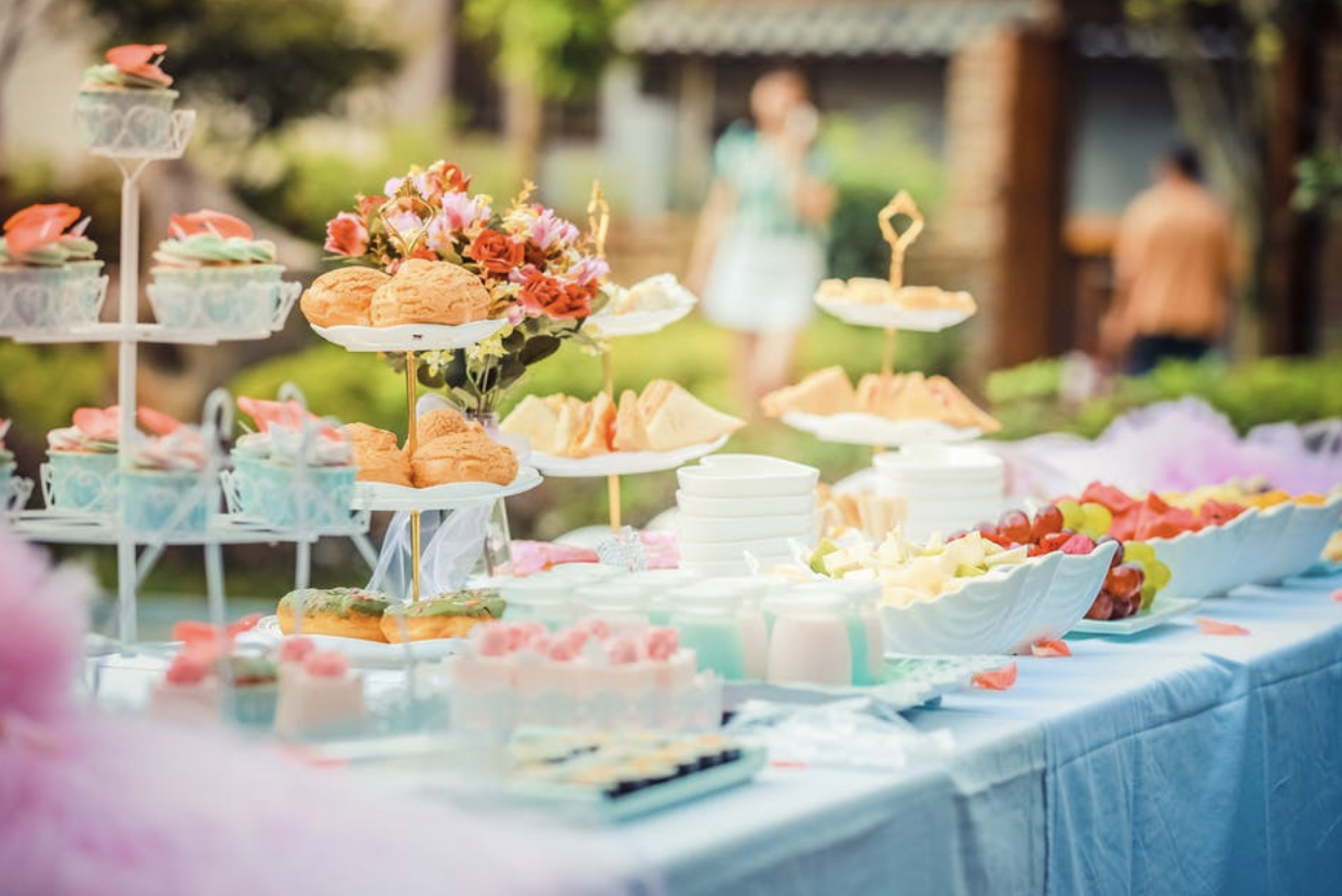 party decorated table